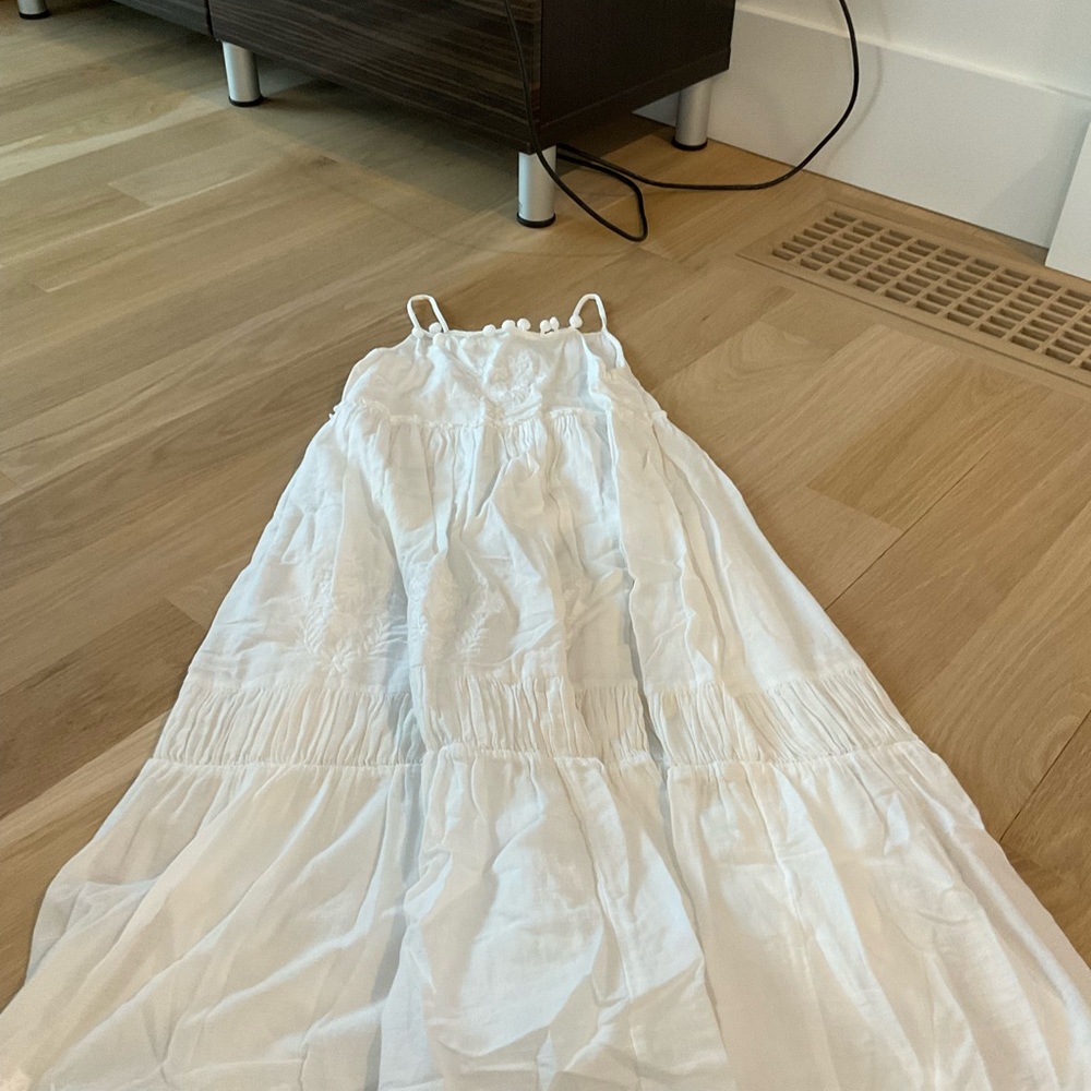 Elegant White Maxi Dress